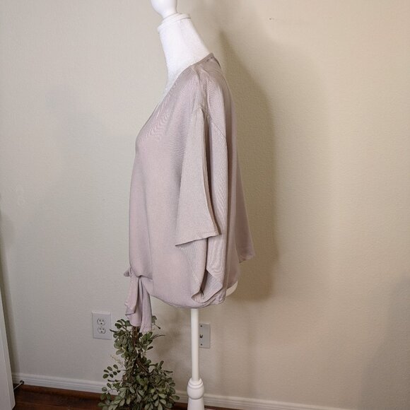 Love You More - Light Gray Ladies' Bohemian Top - 3/4 length sleeve - size M - Picture 2 of 3